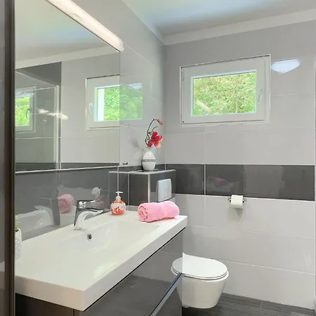 Holiday home Pepa Butori *